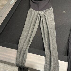 Pea in a Pod Gray Maternity Leggings